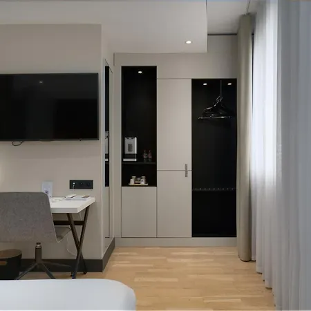 Maison No - Et Rooftop 4* Лион