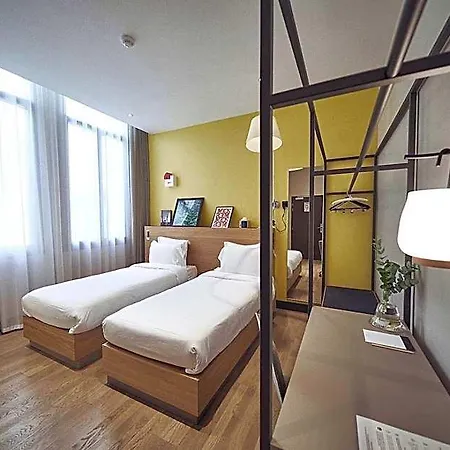 Maison No - Et Rooftop Отель Лион